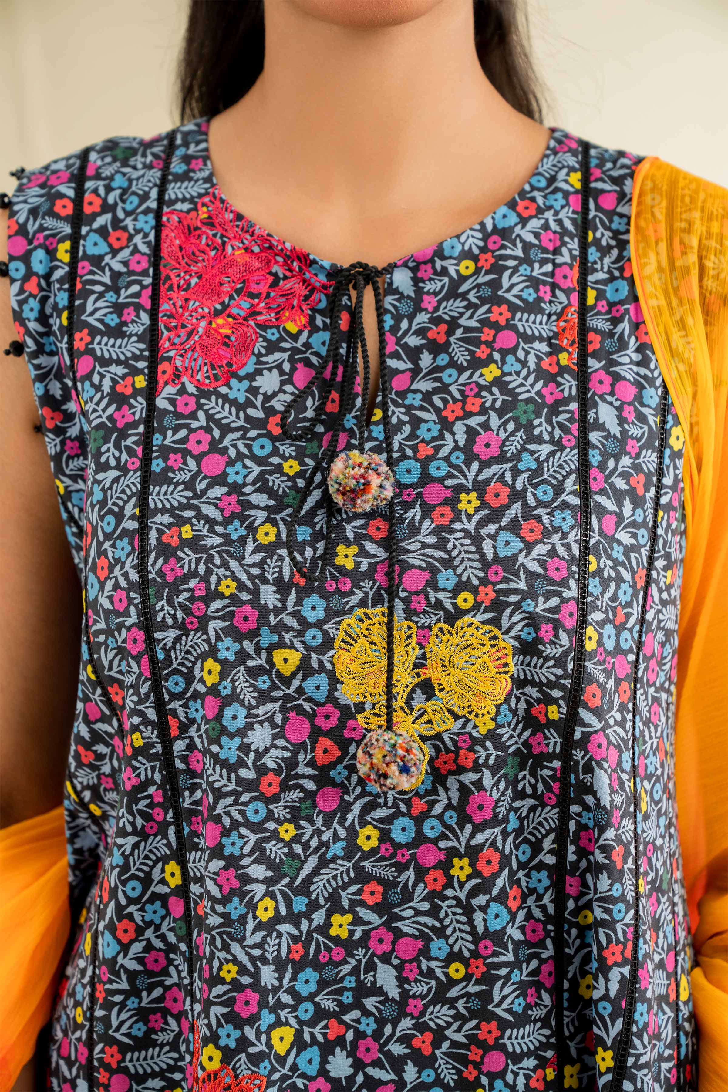 3 Piece - Printed Embroidered Suit - 42501087 - Image 4