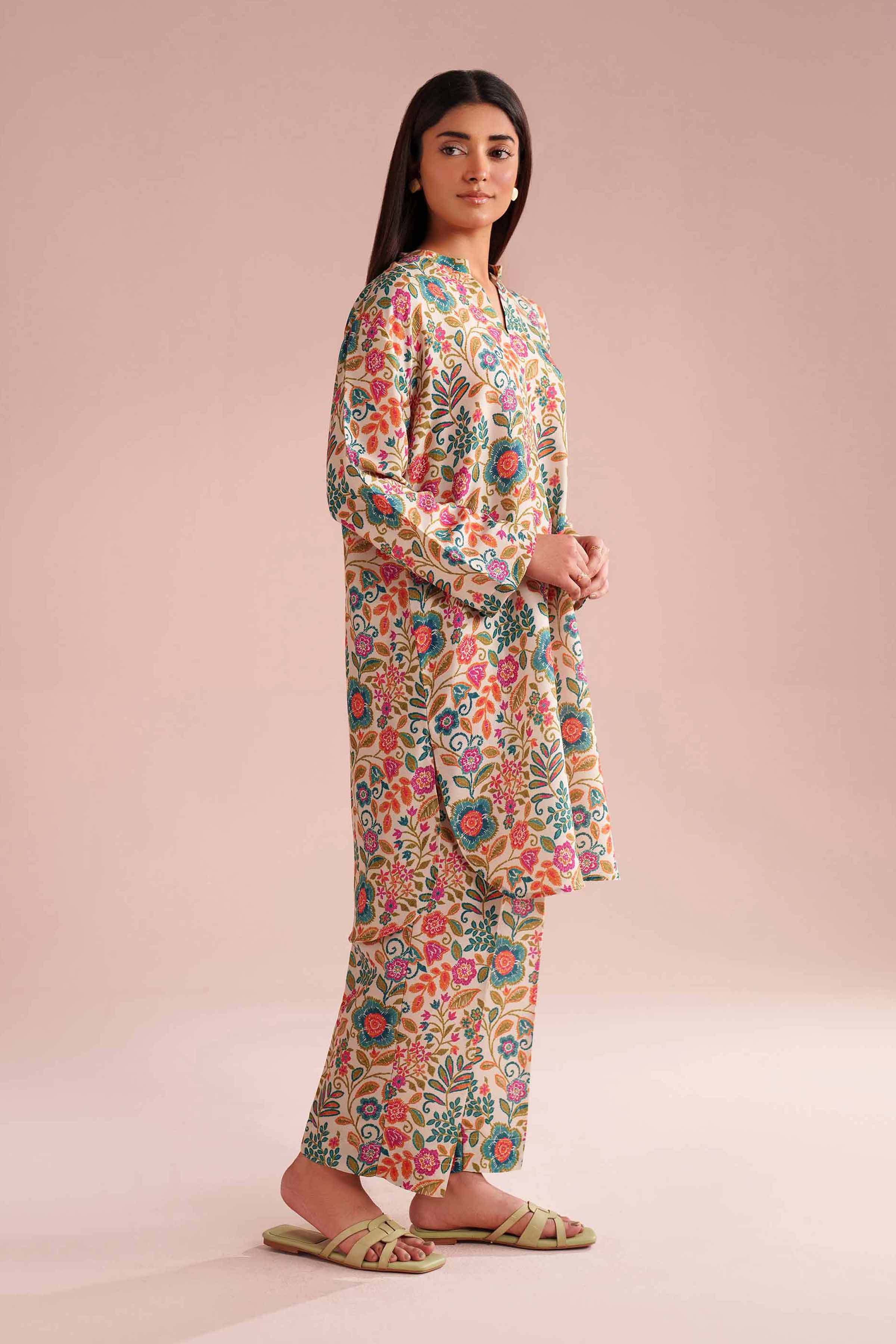 2 Piece - Printed Suit - PE26-16 - Image 5