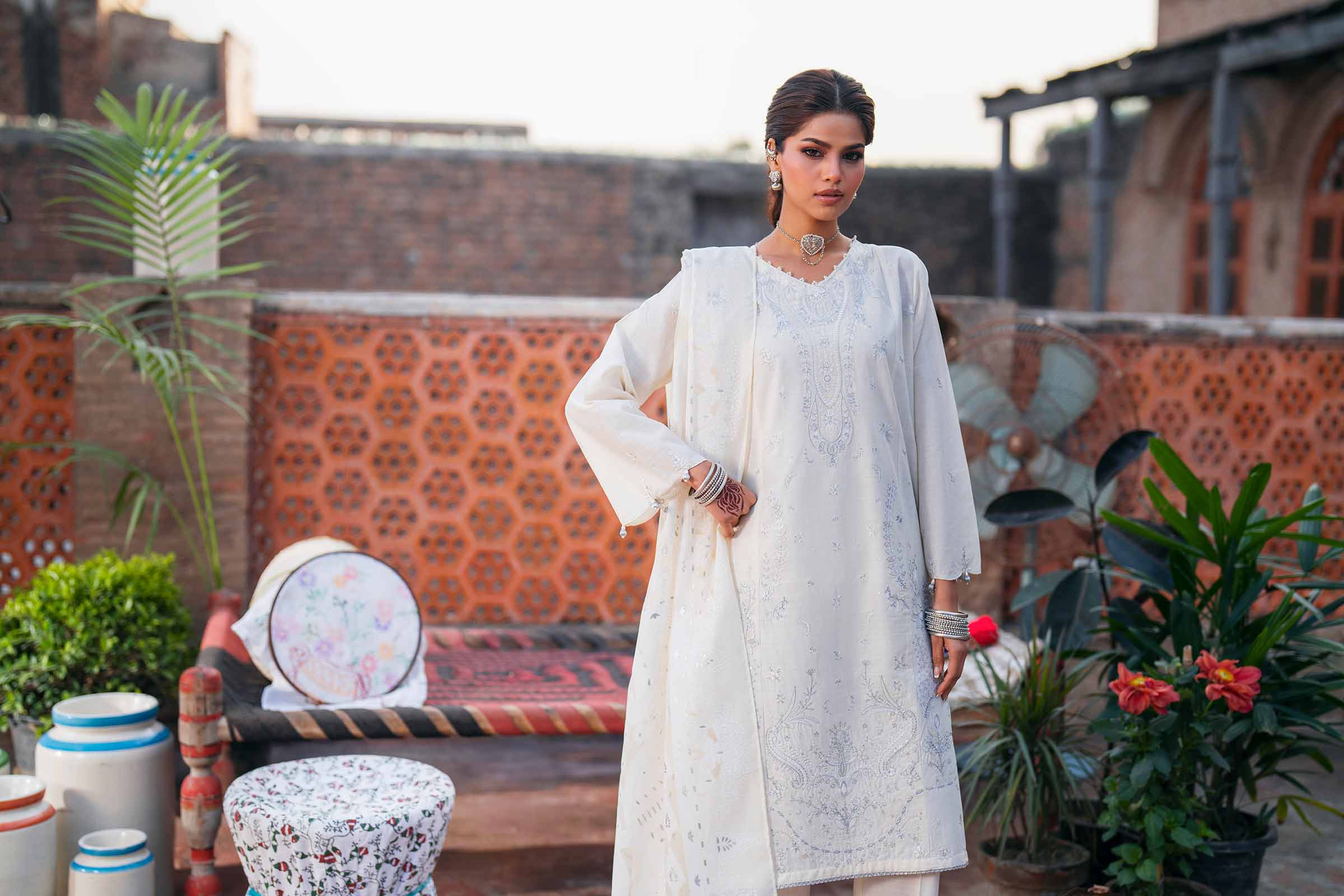 3 Piece - Embroidered Suit - PE26-313 - Image 9