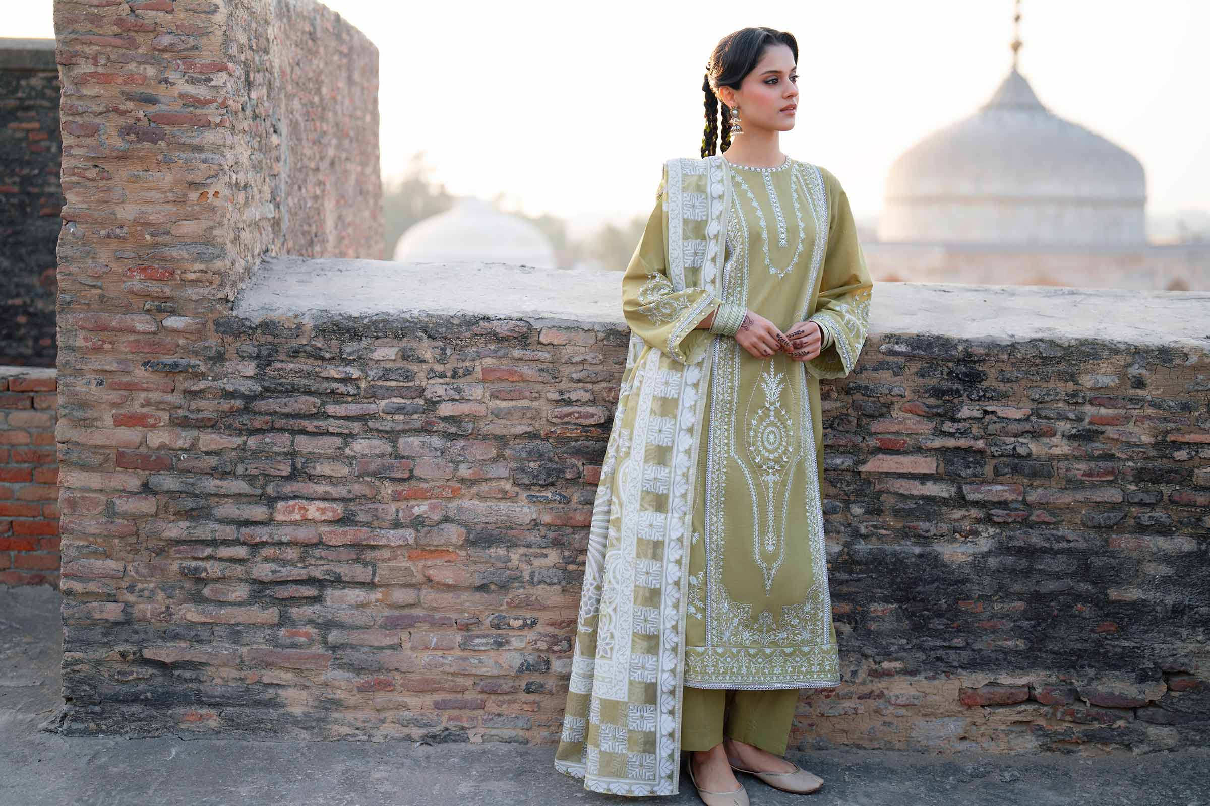 3 Piece - Embroidered Suit - PE26-314 - Image 10