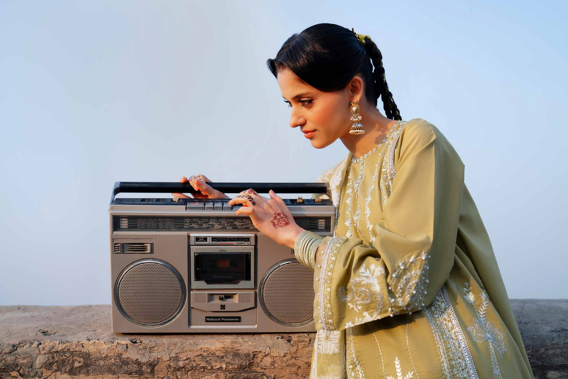 3 Piece - Embroidered Suit - PE26-314 - Image 5