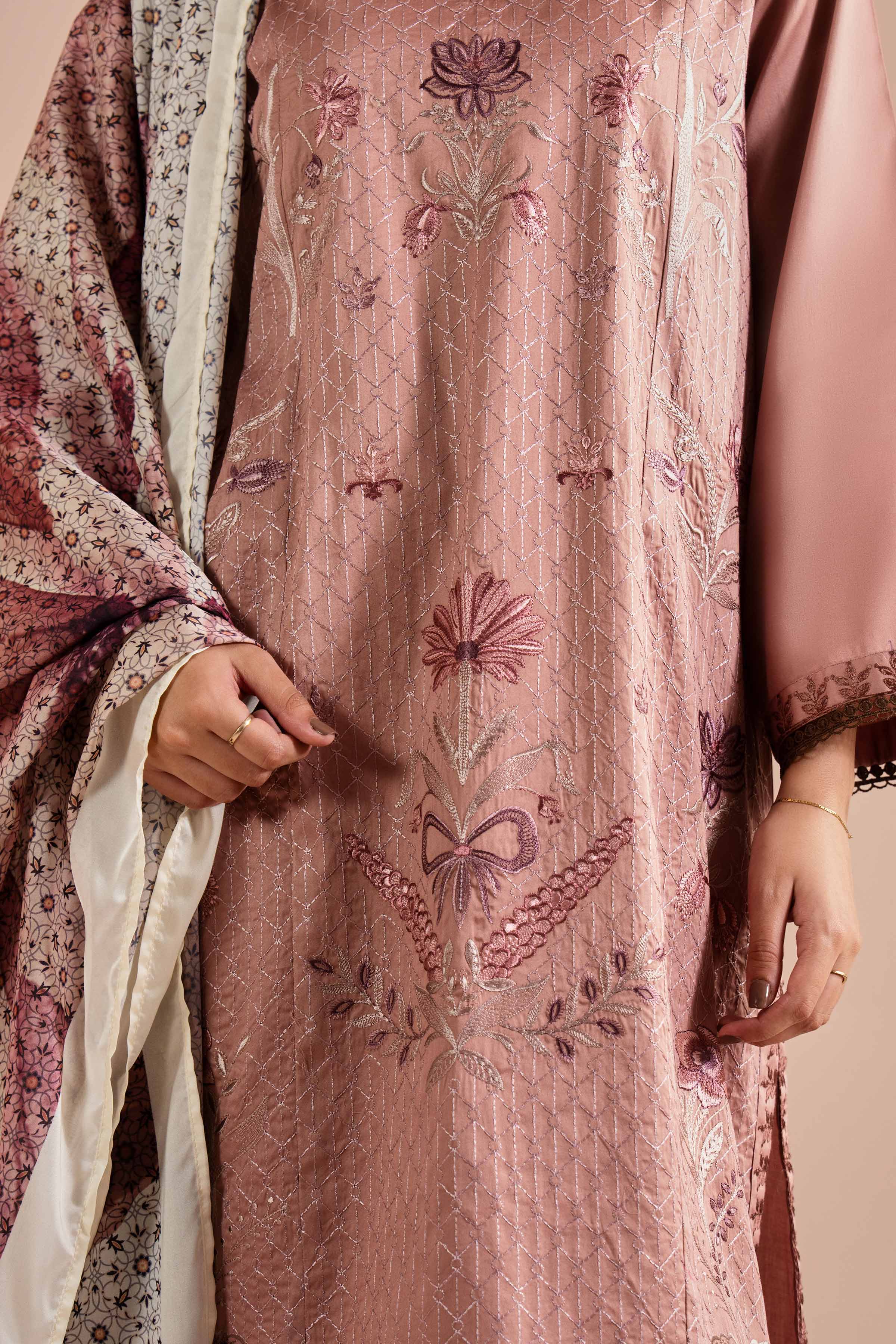 3 Piece - Embroidered Suit - PE26-61 - Image 9